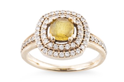 Lot 373 - A YELLOW SAPPHIRE AND DIAMOND CLUSTER RING,...