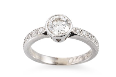 Lot 416 - A DIAMOND SOLITAIRE RING, the brilliant cut...