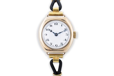 Lot 454 - A LADY'S VINTAGE 9CT WRIST WATCH, Arabic...