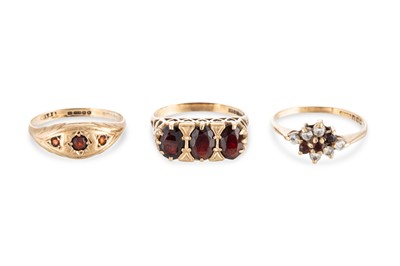 Lot 311 - A COLLECTION OF THREE 9CT GOLD STONE SET RINGS,...