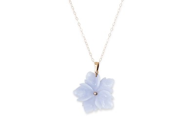 Lot 252 - A DIAMOND AND GEM FLOWER PENDANT, mounted in...
