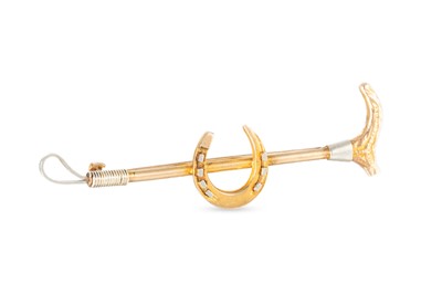 Lot 119 - A VINTAGE EQUESTRIAN THEMED RIDING CROP AND...