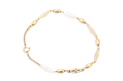 Lot 163 - AN 18CT GOLD BRACELET, 4.44 g.