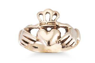 Lot 165 - A 9CT GOLD CLADDAGH RING, 4.43 g. size M-N