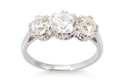 Lot 294 - A THREE STONE DIAMOND RING, the old cut...
