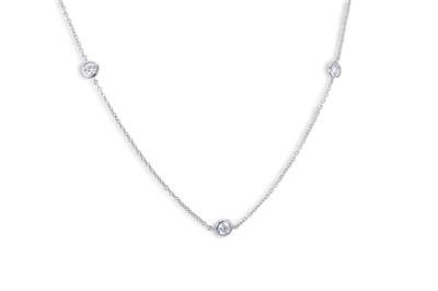 Lot 77 - A DIAMOND SET CHAIN, the round brilliant cut...