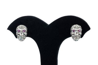 Lot 27 - A PAIR OF DIAMOND AND RUBY CLUSTER EARRINGS,...