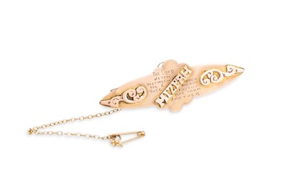 Lot 38 - A GOLD MIZPAH BROOCH, mounted in 9ct yellow...