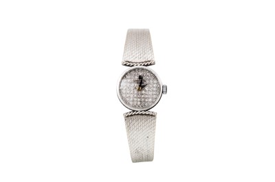 Lot 8 - A LADY'S 18CT WHITE GOLD DIAMOND SET...