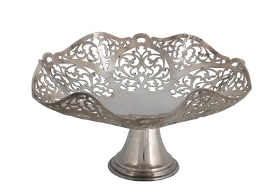 Lot 514 - A MODERN SILVER SHAPED PIERCED COMPORT, by...