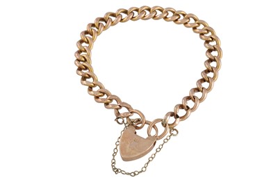Lot 360 - A 9CT GOLD CURB LINK BRACELET, 13.4 g, approx...