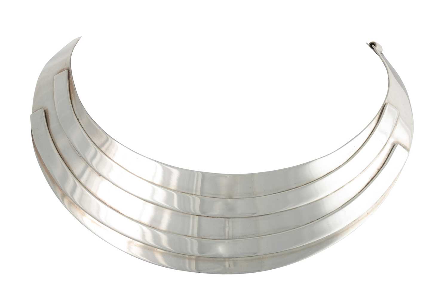 Lot 146 - A STERLING SILVER COLLAR NECKPIECE, of...