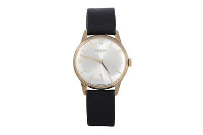 Lot 453 - A GENT'S VINTAGE LONGINES GOLD PLATED WRIST...