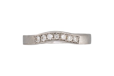 Lot 118 - A DIAMOND SET BAND, the brilliant cut diamonds,...