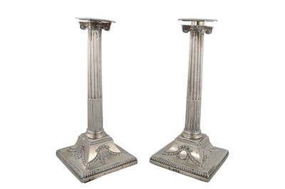 Lot 561 - A PAIR OF FINE GEORGIAN NEOCLASSICAL...