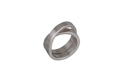 Lot 92 - A CARTIER RING, mounted in 18ct white gold,...
