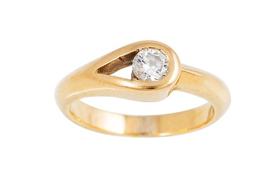 Lot 57 - A DIAMOND SOLITAIRE RING, the brilliant cut...