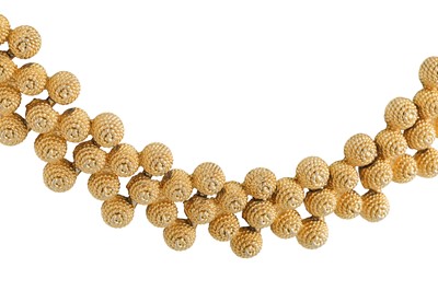 Lot 22 - A VINTAGE GOLD PLATED FANCY COLLAR AND...