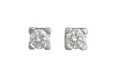 Lot 189 - A PAIR OF DIAMOND STUD EARRINGS, mounted in...