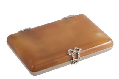 Lot 364 - AN ART DECO AGATE AND DIAMOND BOX, by Asprey,...