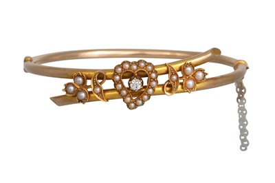 Lot 213 - A VICTORIAN DIAMOND AND SEED PEARL HINGED...