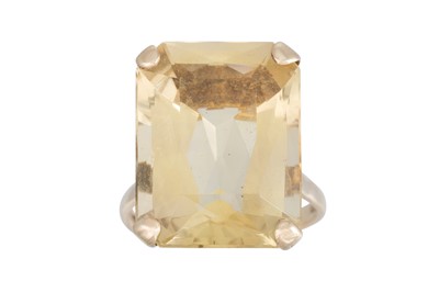Lot 265 - A CITRINE RING, mounted in 9ct gold, size P