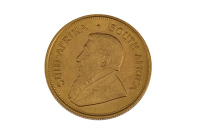 Lot 486 - A 1975 SOUTH AFRICAN FULL KRUGERRAND GOLD COIN...