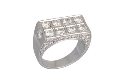 Lot 42 - AN ITALIAN DIAMOND SET RING, set with two rows...