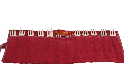 Lot 472 - A SET OF TWELVE NORTH AMERICAN STERLING SILVER...