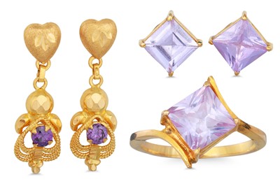 Lot 90 - A PAIR OF VINTAGE AMETHYST EARRINGS, of drop...