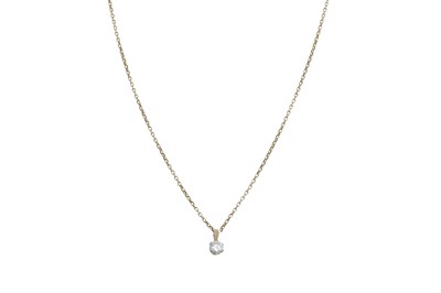 Lot 38 - A DIAMOND SOLITAIRE PENDANT, the round...