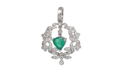 Lot 314 - AN EMERALD AND DIAMOND PENDANT, the heart...
