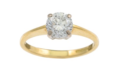 Lot 252 - A DIAMOND SOLITAIRE RING, the round brilliant...