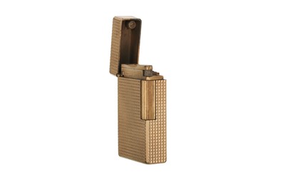 Lot 76 - A VINTAGE DUPONT LIGHTER, signed Dupont, Paris