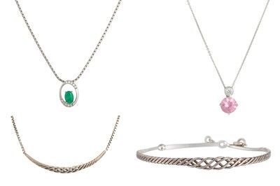 Lot 273 - A COLLECTION OF JEWELLERY COMPRISING; a pink...