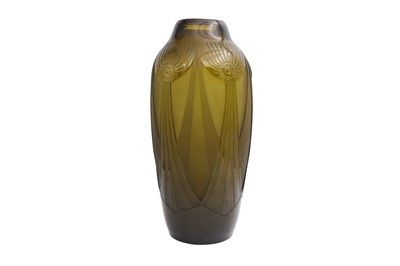 Lot 452 - A LARGE ART DECO BALASTER SHAPED SMOKEY GLASS...