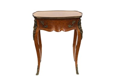 Lot 540 - A FINE QUALITY PAIR OF 20TH CENTURY LOUIS XVI...