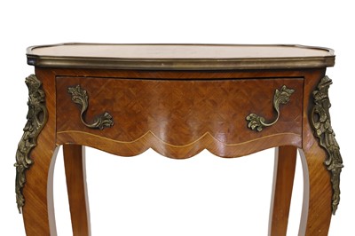 Lot 540 - A FINE QUALITY PAIR OF 20TH CENTURY LOUIS XVI...