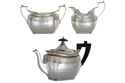 Lot 459 - AN EDWARDIAN SILVER THREE PIECE BACHELOR TEA...