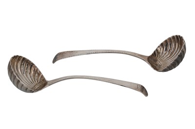Lot 460 - A PAIR OF GEORGE III SHELL PATTERNED FEATHERED...