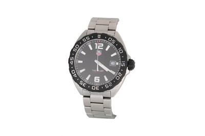 Lot 409 - A GENT'S STAINLESS STEEL TAG HEUER FORMULA 1...