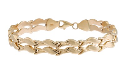Lot 166 - A 9CT GOLD BRACELET, gate links