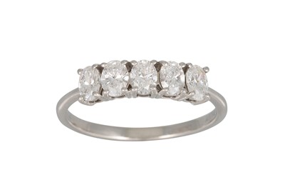 Lot 341 - A FIVE STONE DIAMOND RING, the oval brilliant...