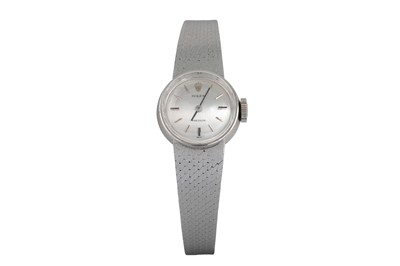 Lot 520 - A VINTAGE LADY'S 18CT GOLD ROLEX WRIST WATCH,...