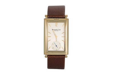 Lot 485 - A MODERN GENT'S KENNETH COLE WRIST WATCH