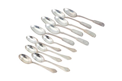 Lot 581 - A SET OF SIX VICTORIAN SCOTTISH SILVER FIDDLE...