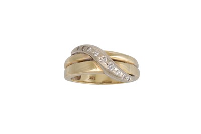 Lot 118 - A DIAMOND SET RING, cross over design, mounted...