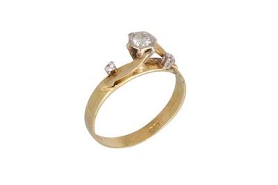 Lot 125 - A DIAMOND SOLITAIRE RING, mounted in 18ct...