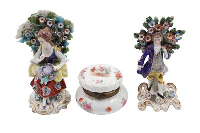 Lot 618 - A CONTINENTAL PORCELAIN POWDER JAR AND COVER,...