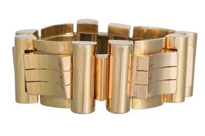 Lot 241 - AN 18CT YELLOW GOLD RETRO BRACELET CUFF, of...